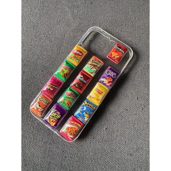 iPhone 12 pro max cases - Picture 10 of 11